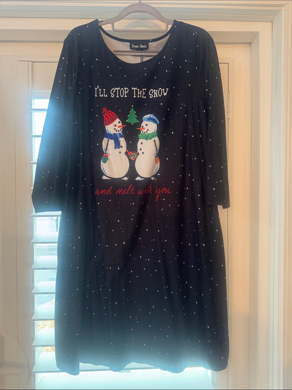 Dream Maker Women's Black Snowman Holiday Nightgown